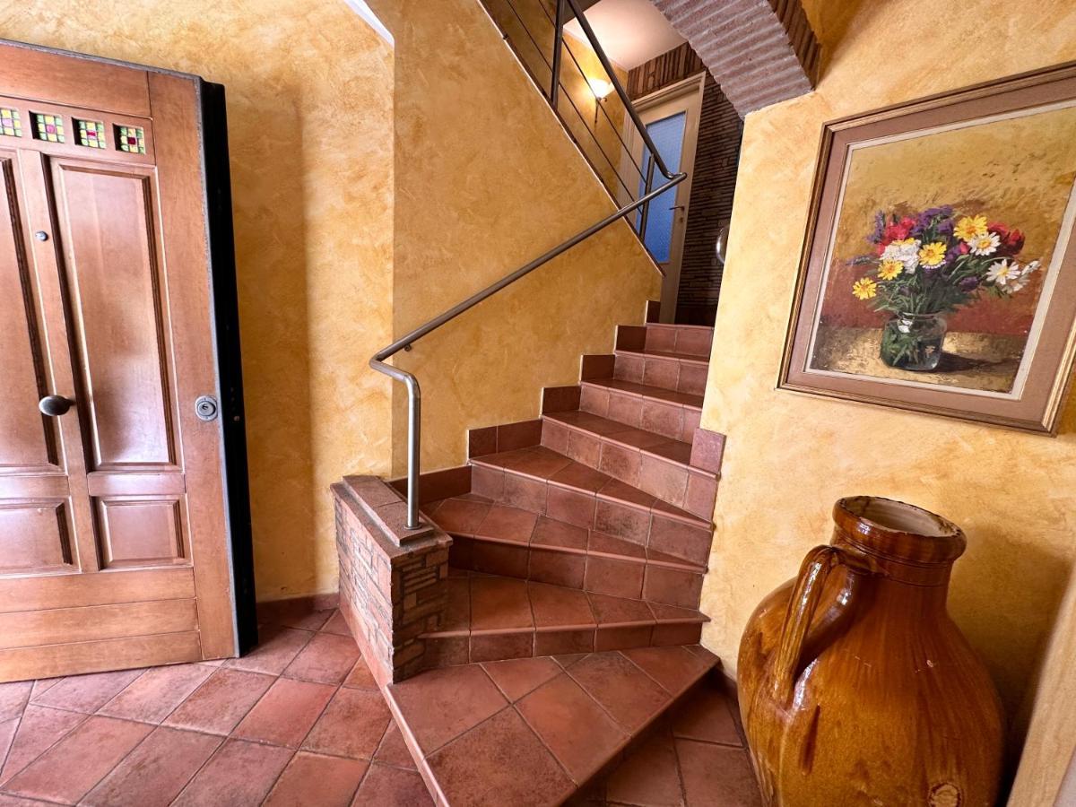 Relax Clementina Apartment Fiumicino Luaran gambar