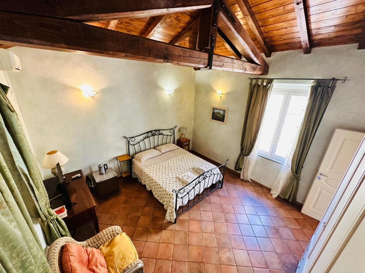 Relax Clementina Apartment Fiumicino Luaran gambar